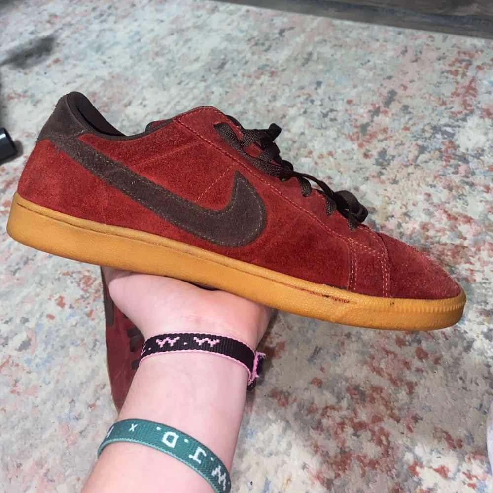 RARE Nike Classic Air Sb Maroon —NO BOX—